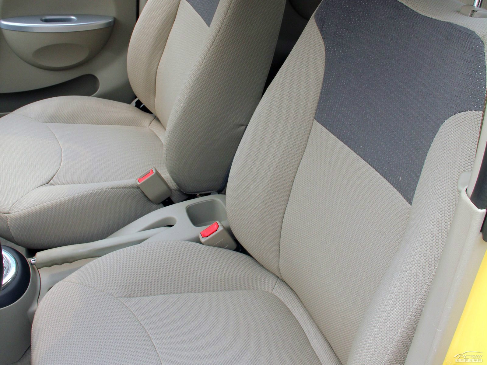 力帆320內(nèi)飾高清大圖