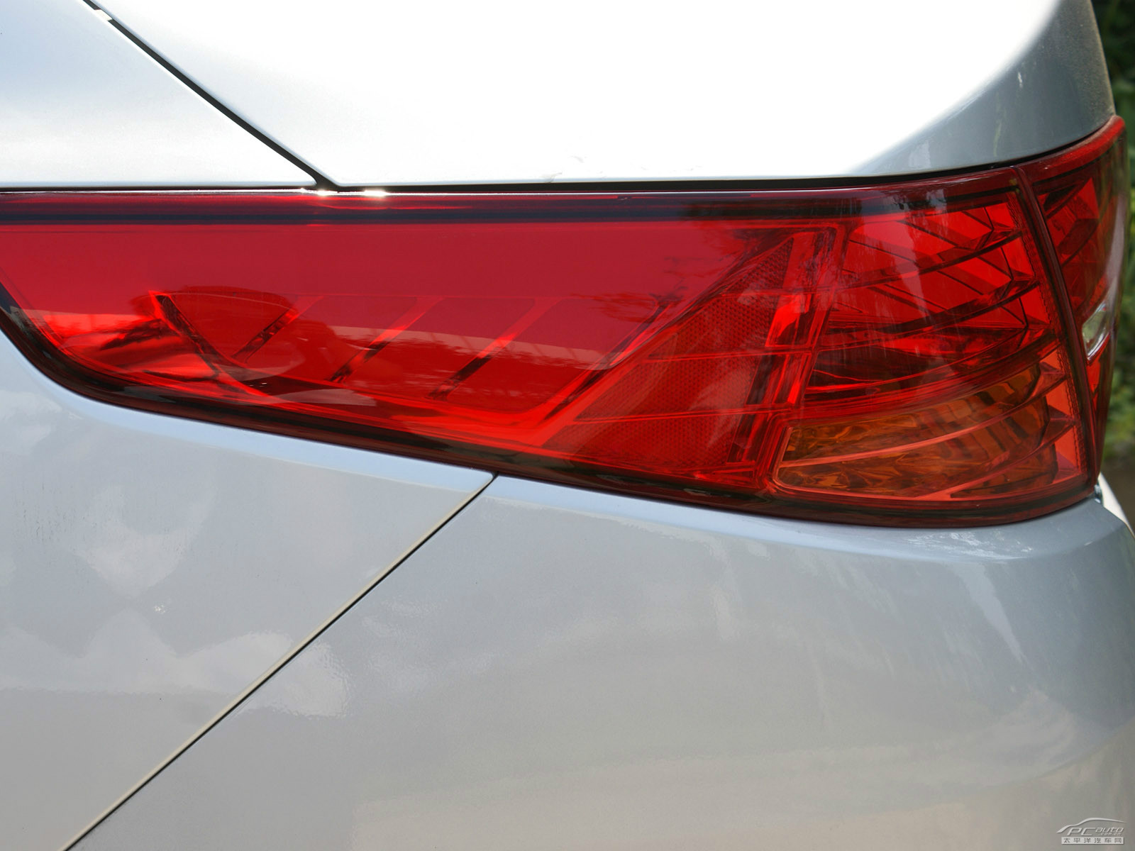 起亞K5凱酷外觀高清大圖