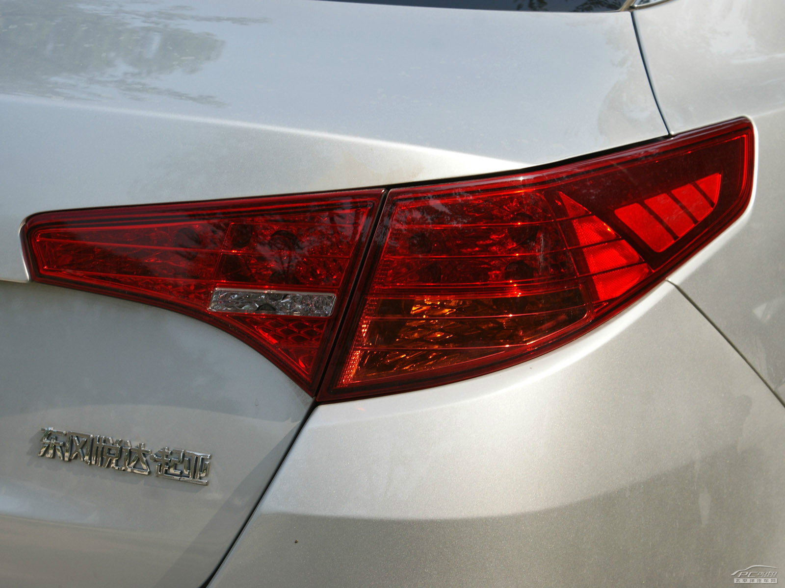 起亞K5凱酷外觀高清大圖