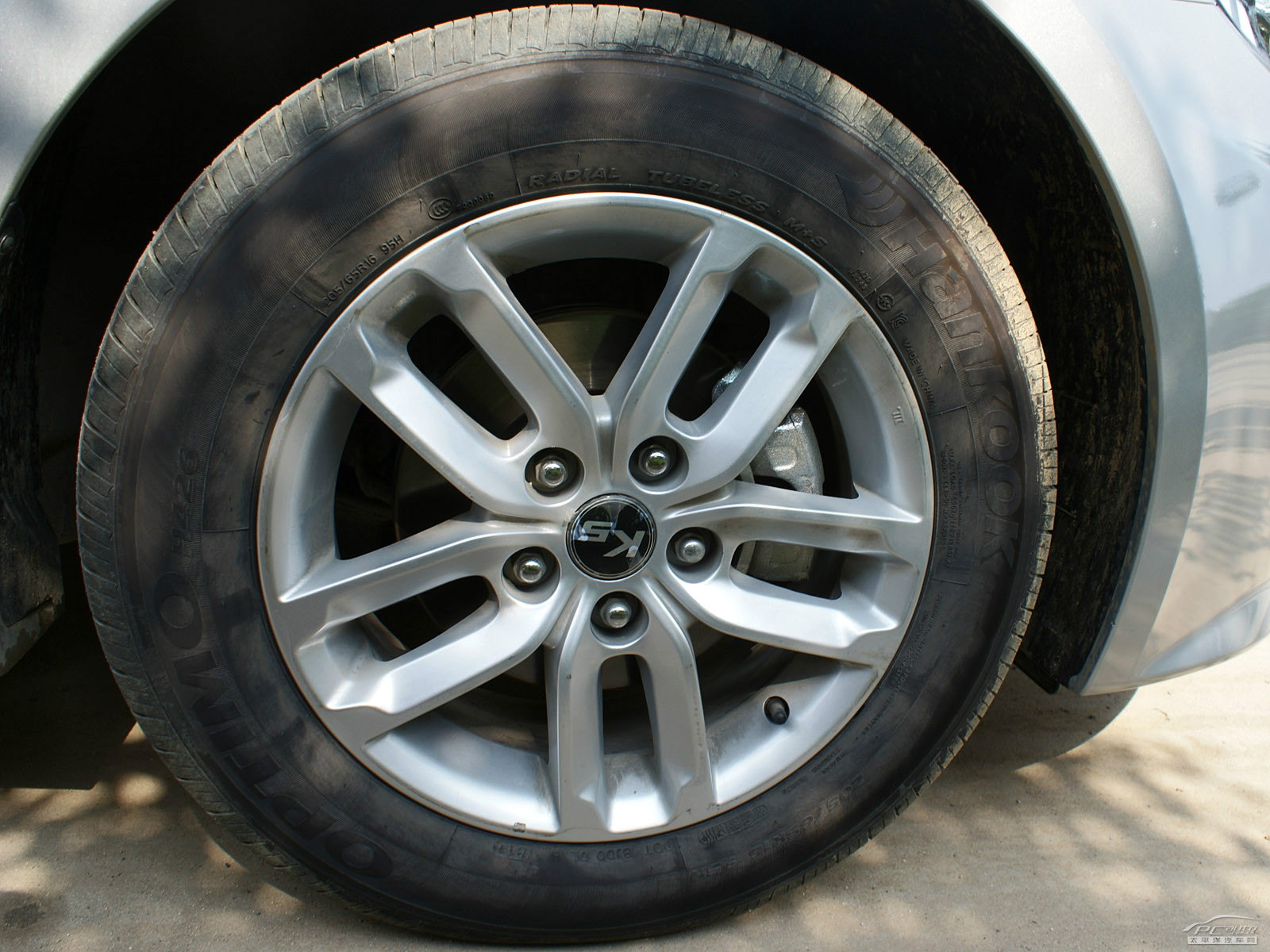 起亞K5凱酷外觀高清大圖