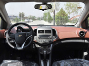 2011款 三廂 1.4L SE AT 2011款 三廂 1.4L SE AT