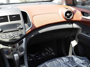 2011款 三廂 1.4L SE AT 2011款 三廂 1.4L SE AT