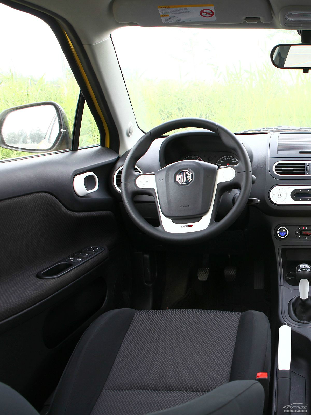 名爵3內(nèi)飾高清大圖