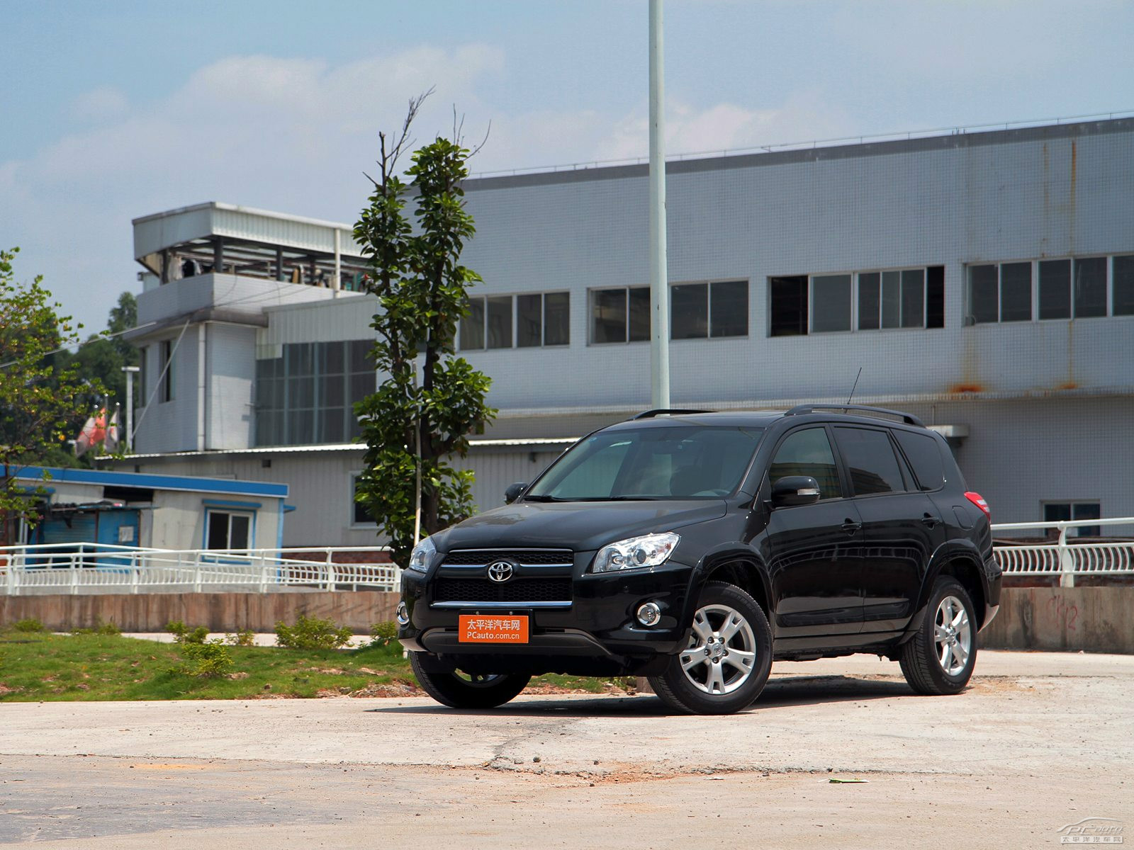 RAV4榮放外觀高清大圖