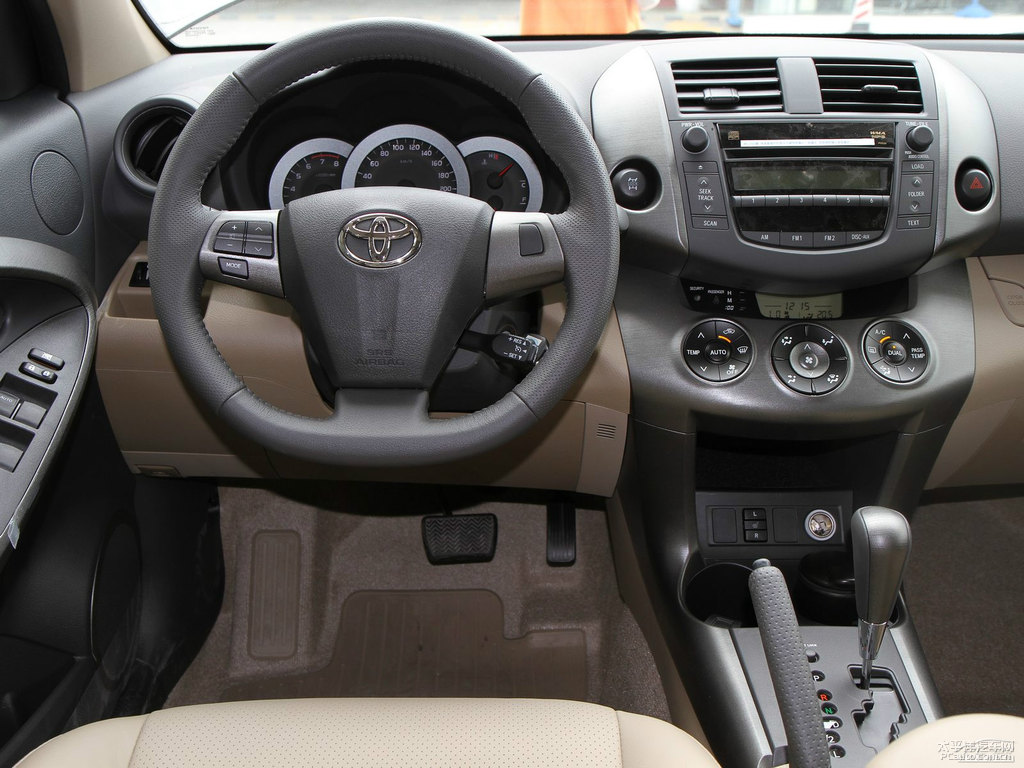 黑云母色RAV4榮放內(nèi)飾圖片