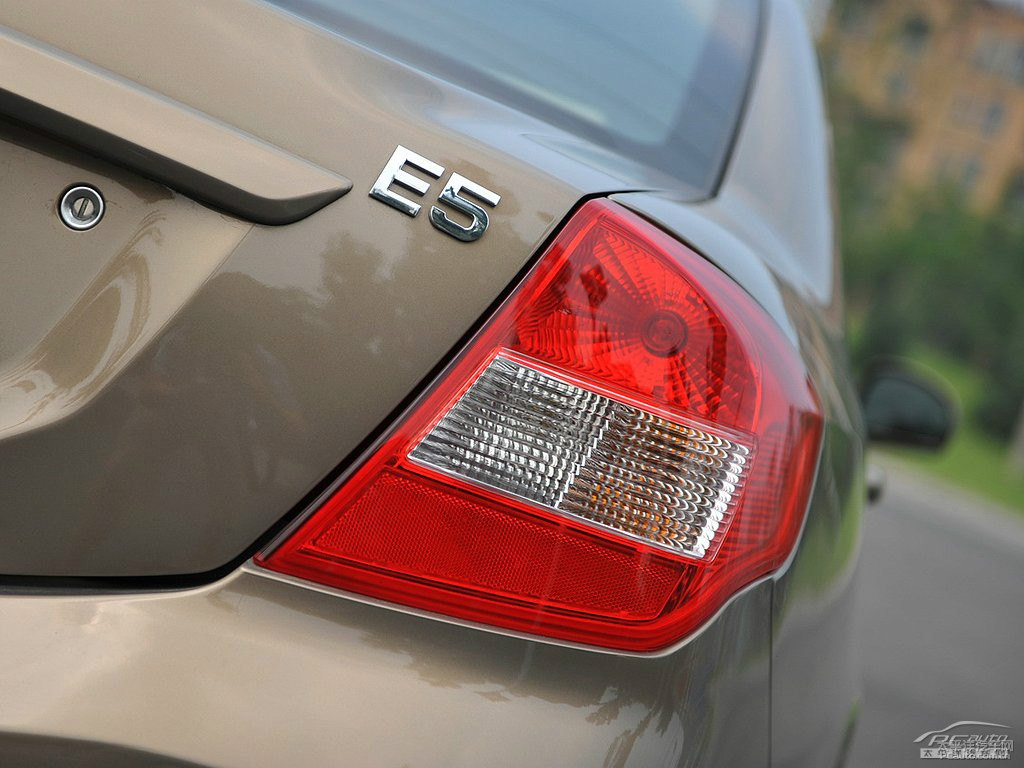 E5܇β^DƬ