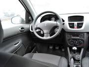 2011  1.4L ք(dng) S(l)