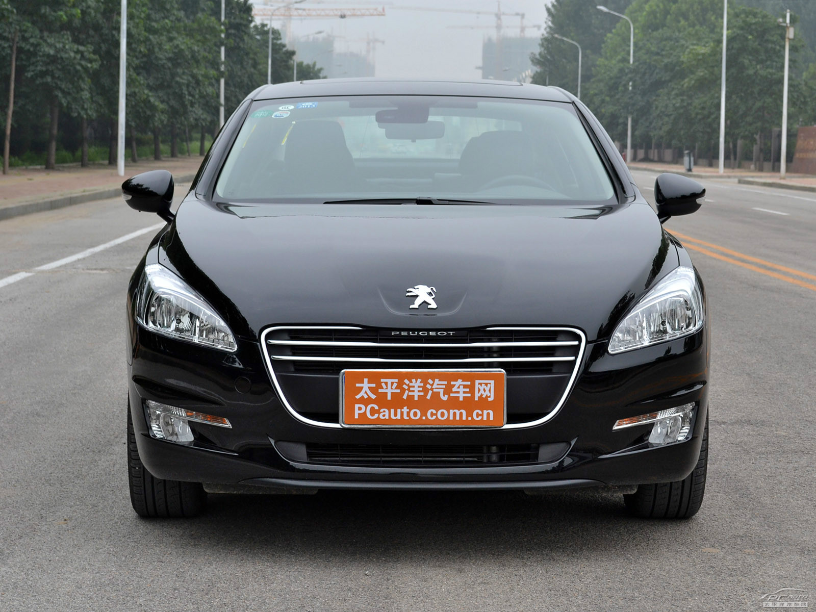 標(biāo)致508外觀高清大圖
