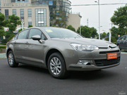 2011款 2.0L 自動舒適型 2011款 2.0L 自動舒適型