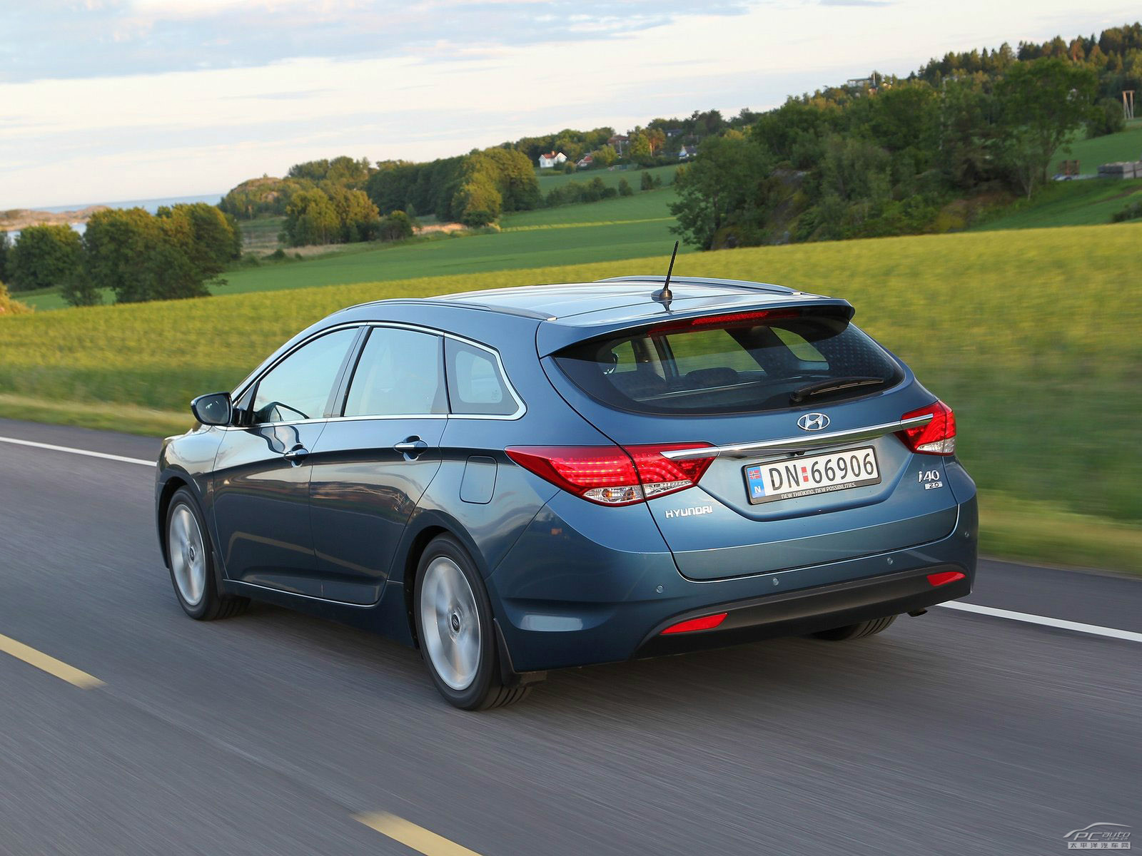 現(xiàn)代i40外觀高清大圖