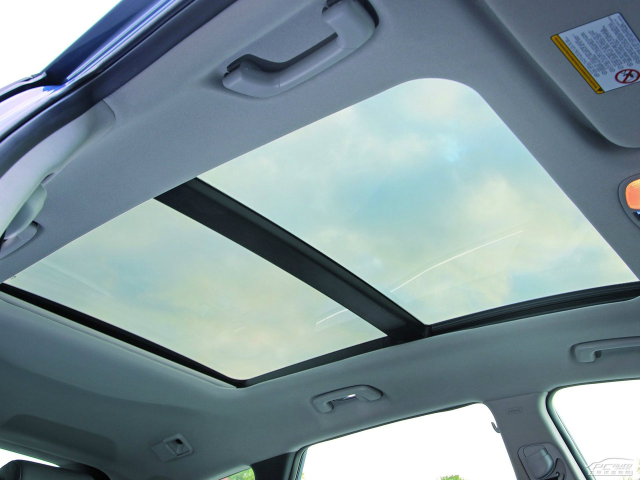 現(xiàn)代i40內(nèi)飾高清大圖