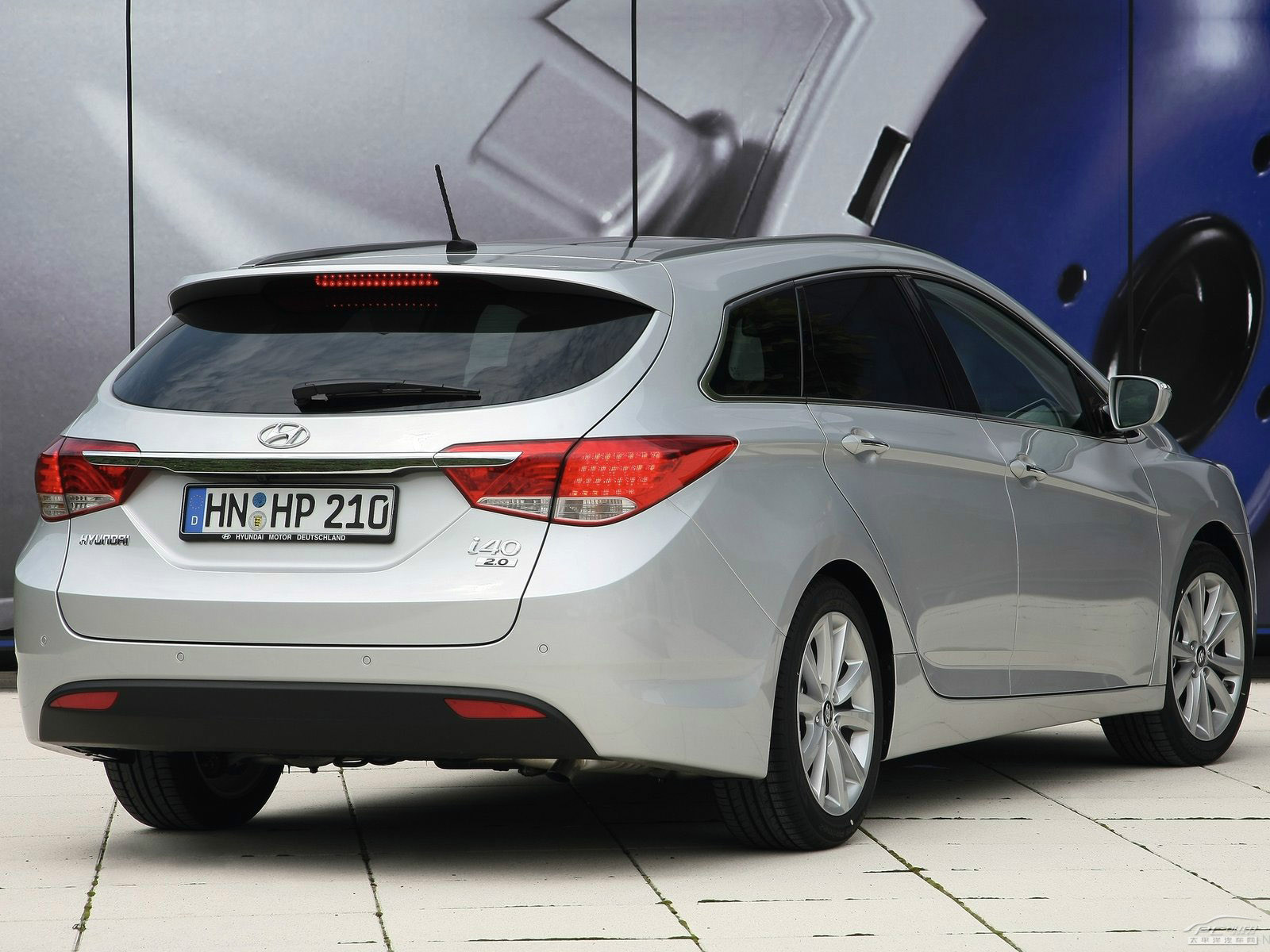 現(xiàn)代i40外觀高清大圖