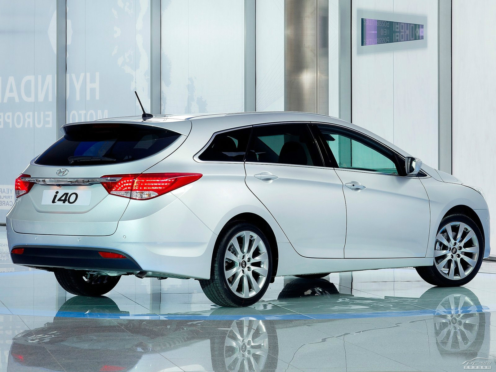 現(xiàn)代i40外觀高清大圖