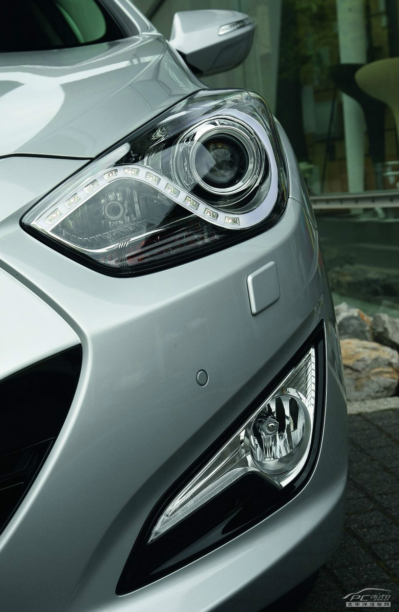 現(xiàn)代i40外觀高清大圖