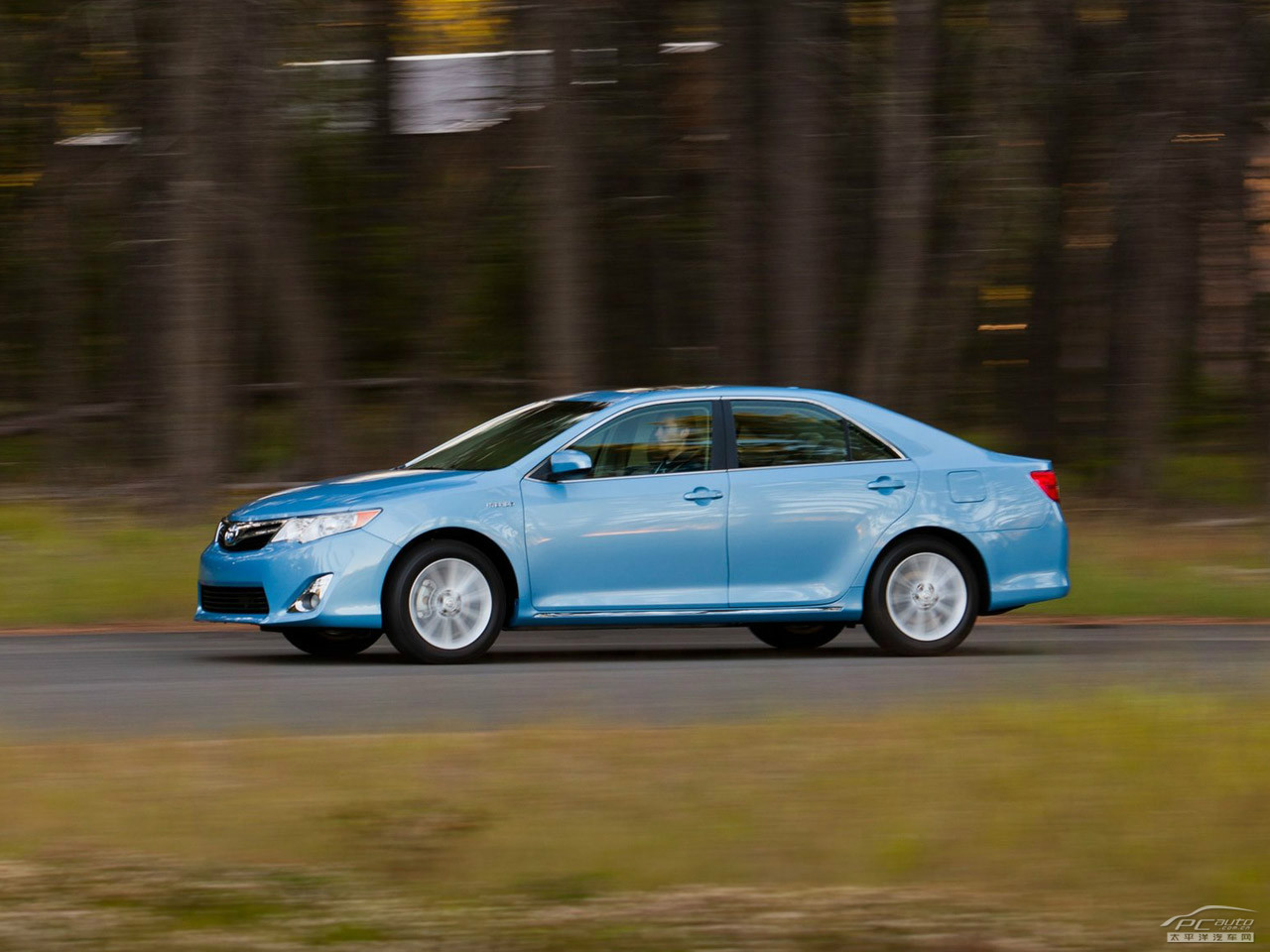 凱美瑞外觀高清大圖