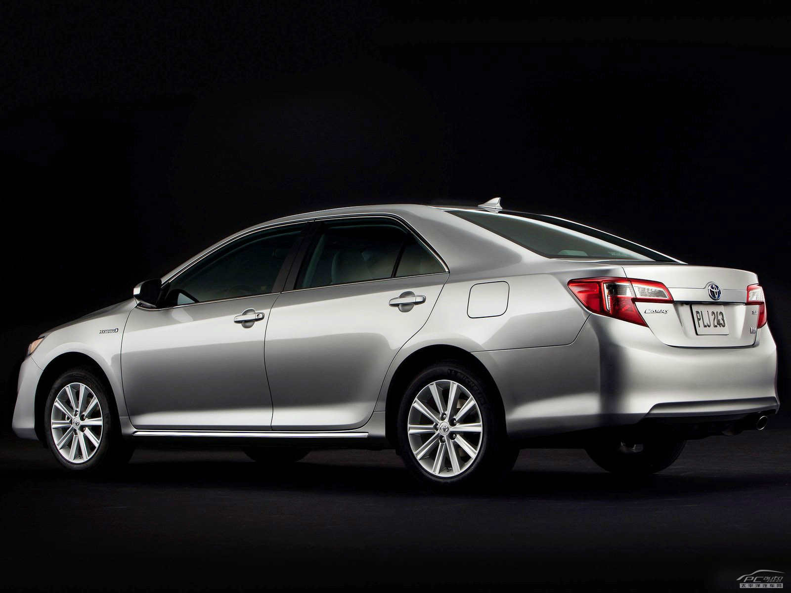 凱美瑞外觀高清大圖