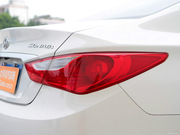 2011款 2.4L TOP 自動(dòng) 頂級(jí)版 2011款 2.4L TOP 自動(dòng) 頂級(jí)版
