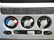 2010款 1.0L 手動豪華型 2010款 1.0L 手動豪華型