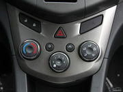 2011款 三廂 1.4L SL MT 2011款 三廂 1.4L SL MT