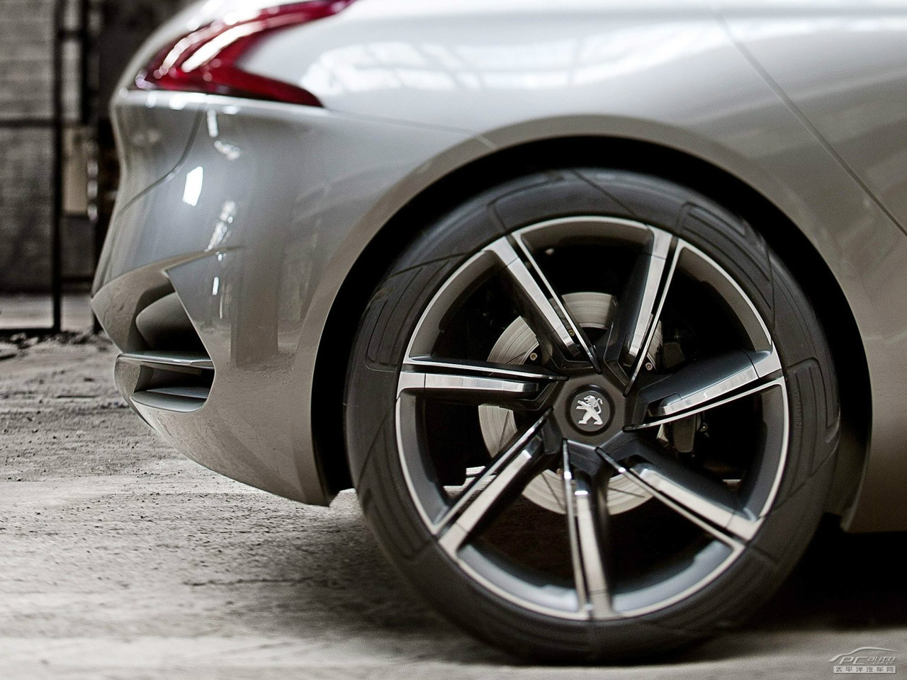 標(biāo)致HX1外觀高清大圖