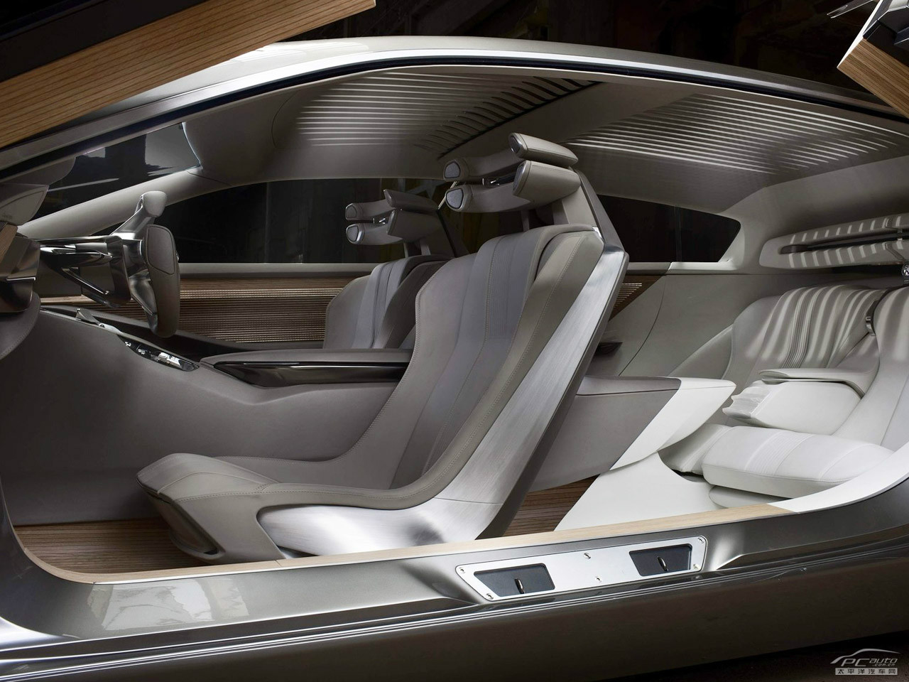 標(biāo)致HX1內(nèi)飾高清大圖