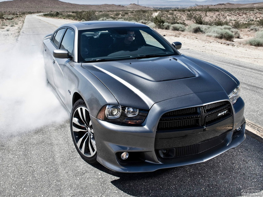 Charger^DƬ