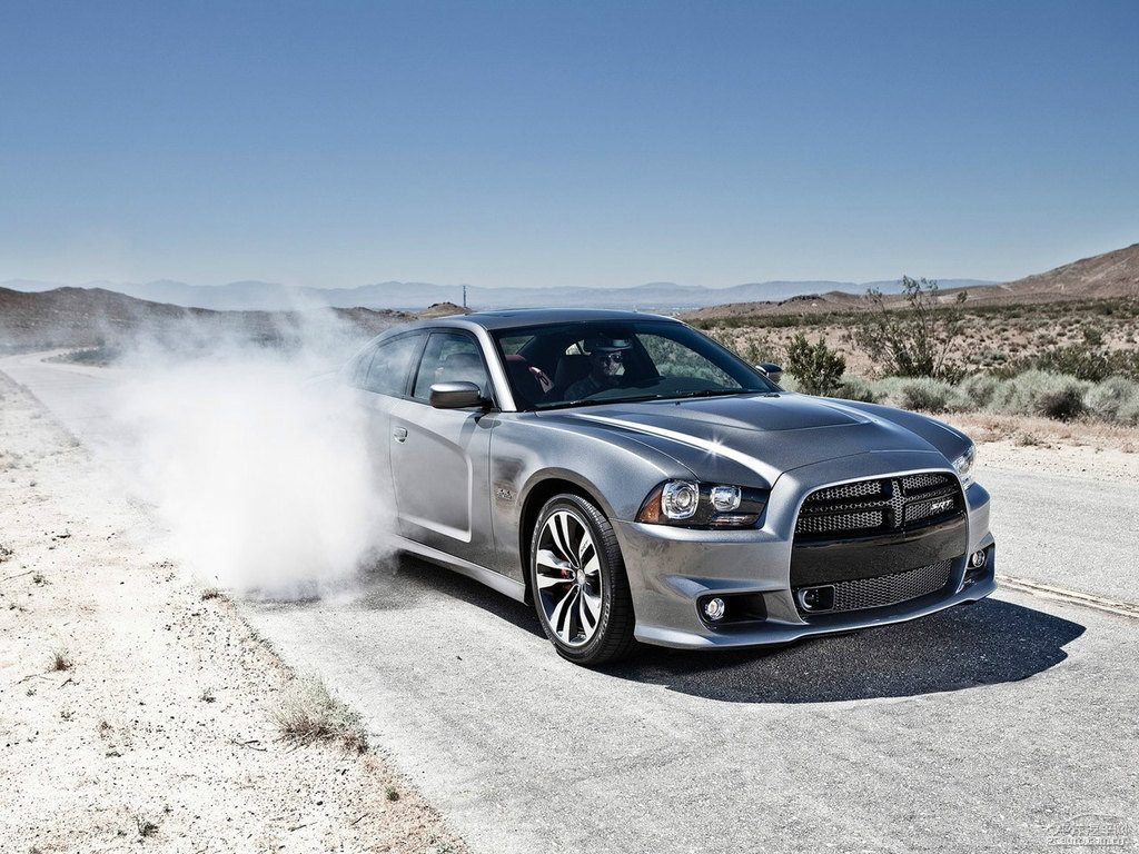 Charger^DƬ