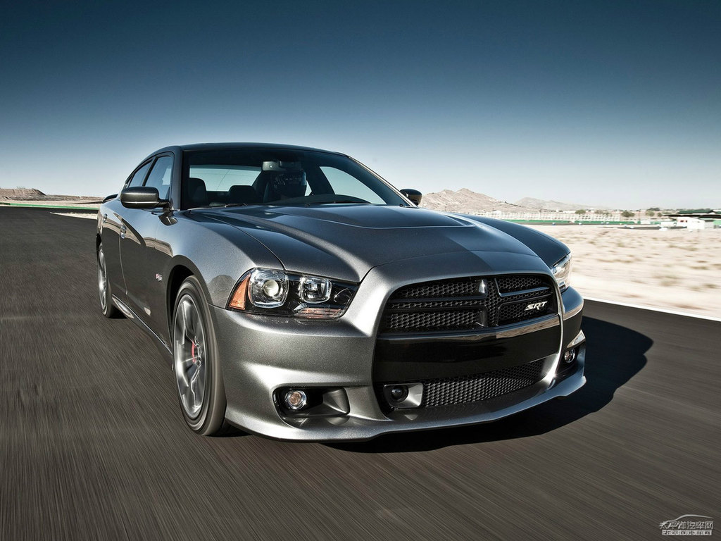 Charger^DƬ