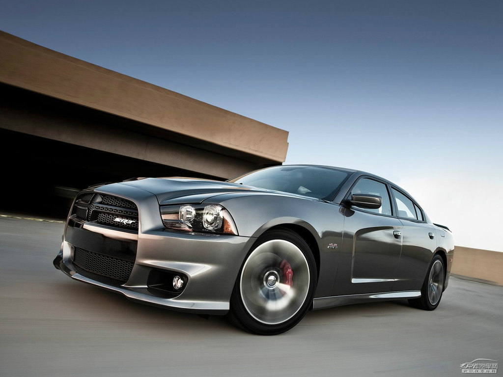 Charger^DƬ