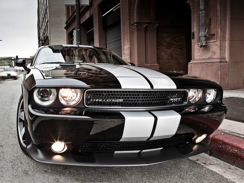 Charger^DƬ