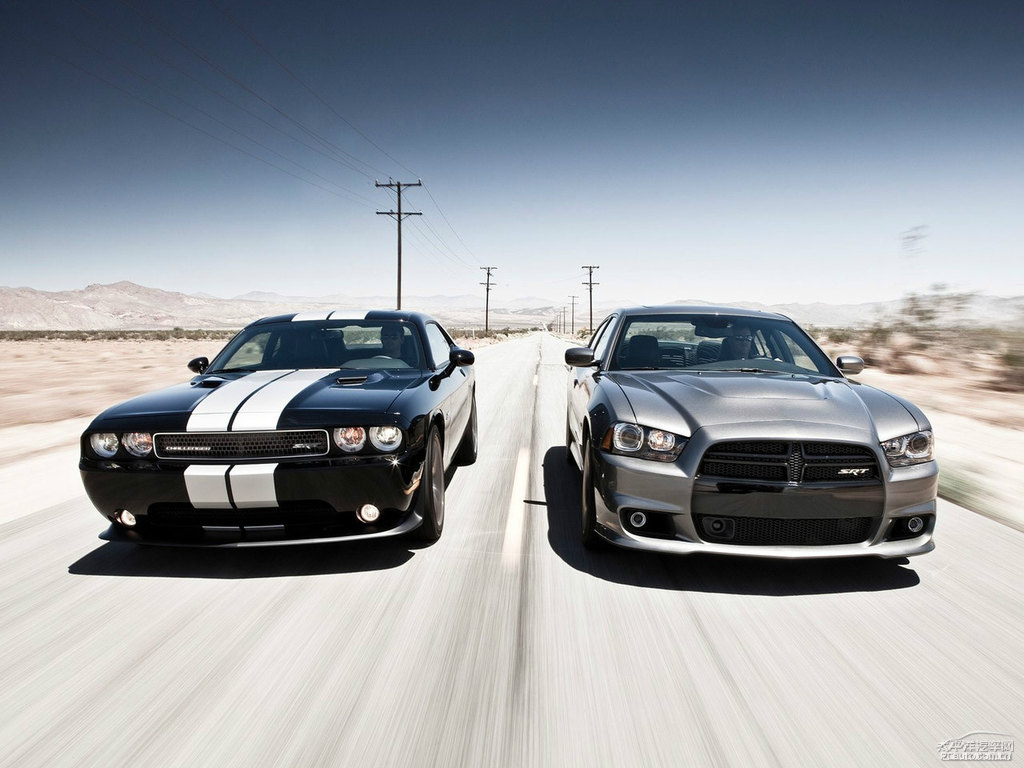 Charger^DƬ