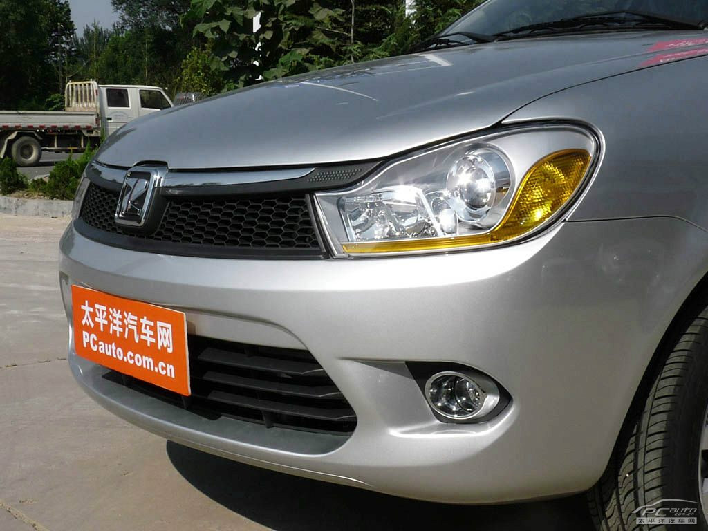 眾泰Z200HB外觀高清大圖