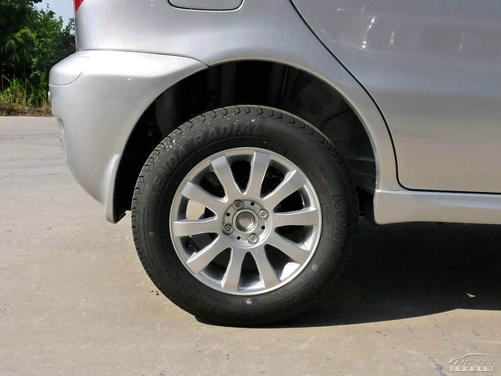 眾泰Z200HB外觀高清大圖