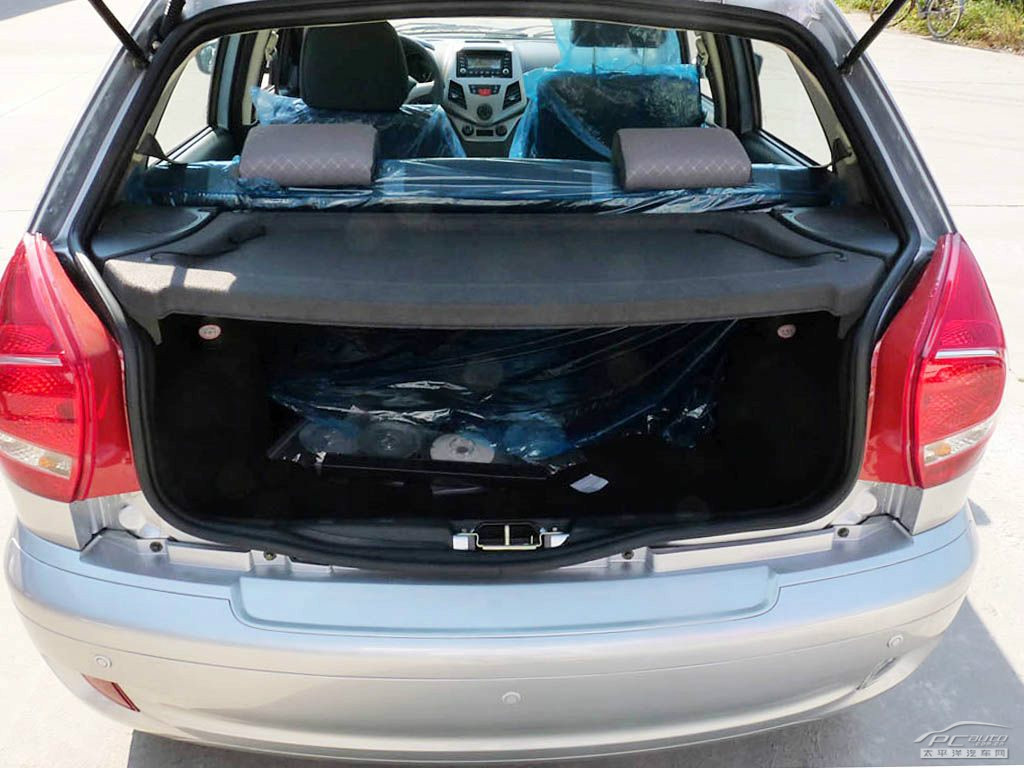 眾泰Z200HB空間高清大圖