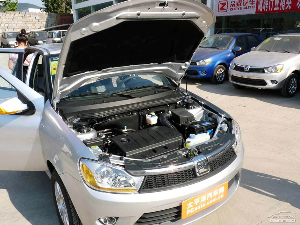 眾泰Z200HB細(xì)節(jié)高清大圖