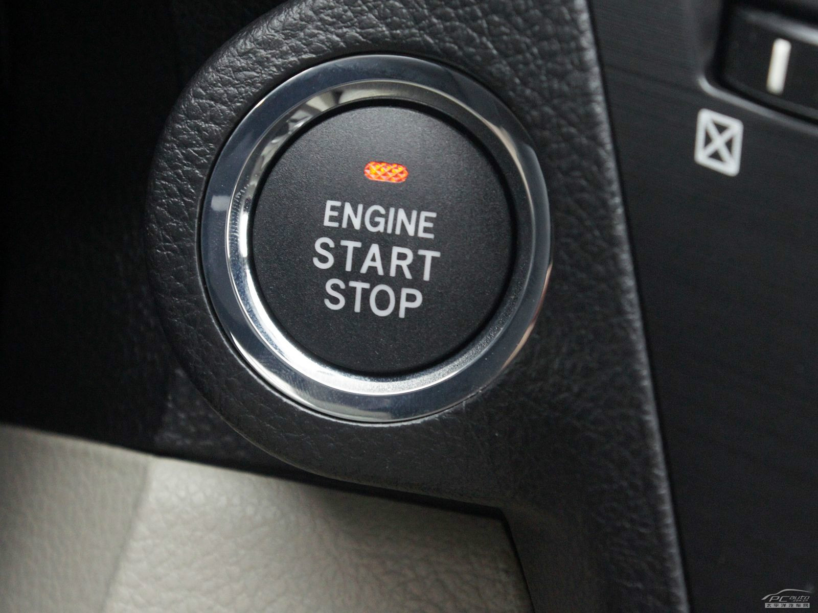 力獅內(nèi)飾高清大圖