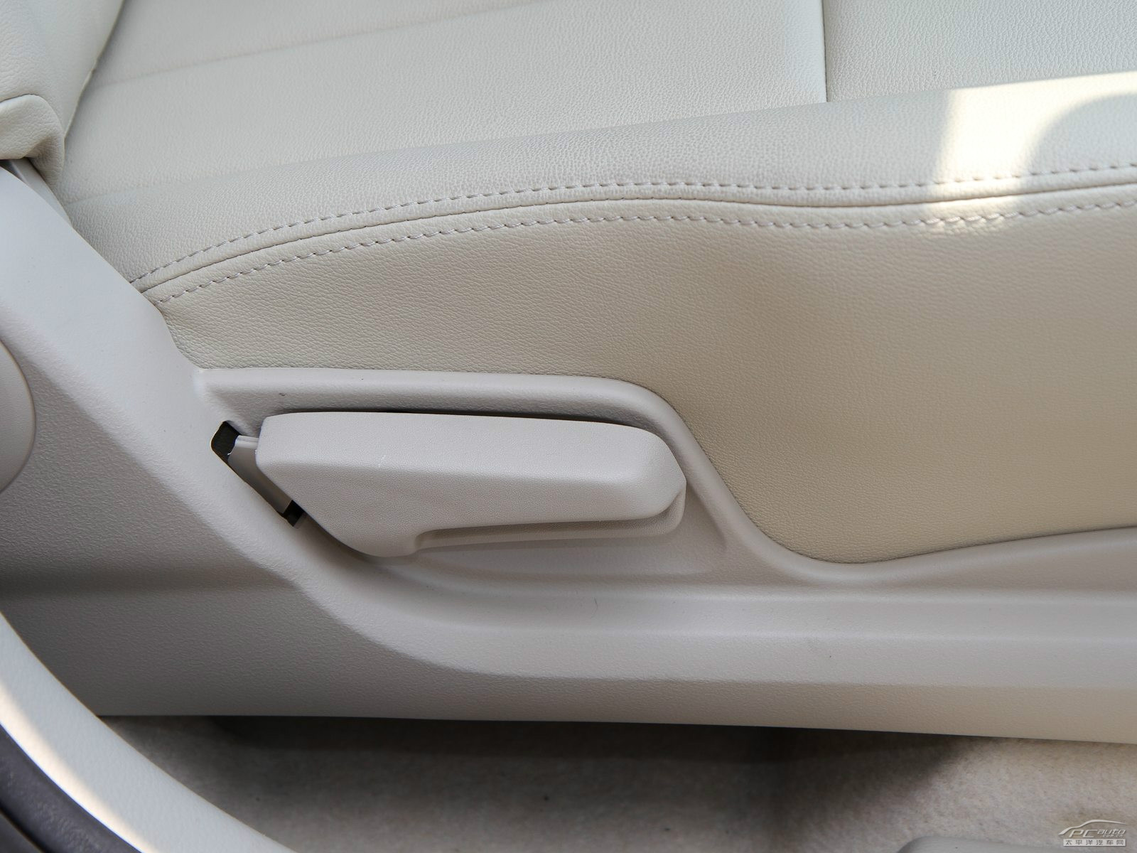 天語(yǔ)·尚悅內(nèi)飾高清大圖