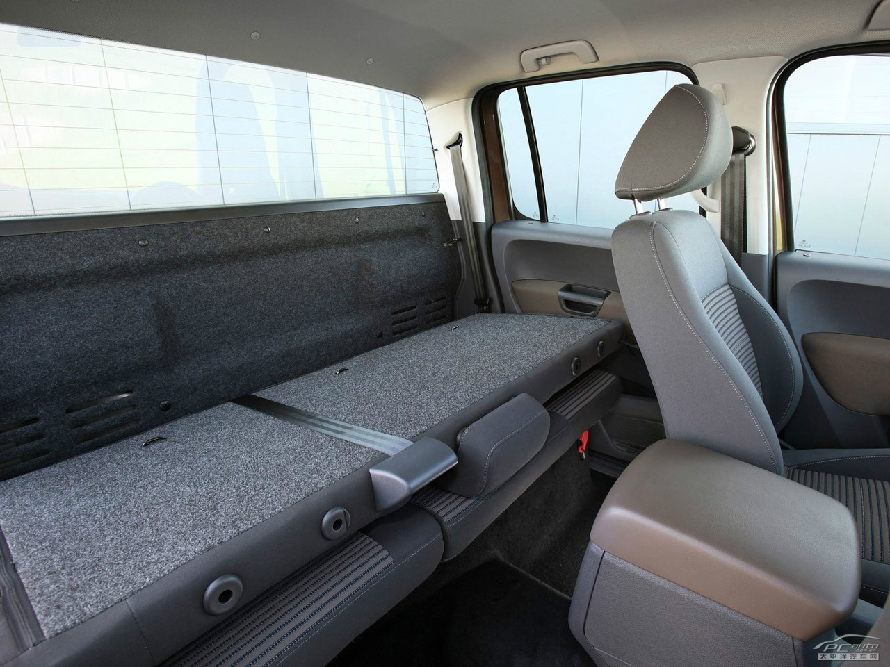 大眾Amarok內(nèi)飾高清大圖