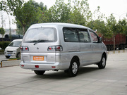 2012款 2.0L Q3 手動(dòng)標(biāo)準(zhǔn)版(長車7座) 2012款 2.0L Q3 手動(dòng)標(biāo)準(zhǔn)版(長車7座)