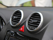 2011款 2.0L 手動兩驅精英型