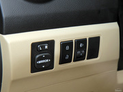 2011款 2.0L 手動兩驅精英型