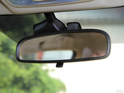 2011款 2.0L 手動兩驅精英型