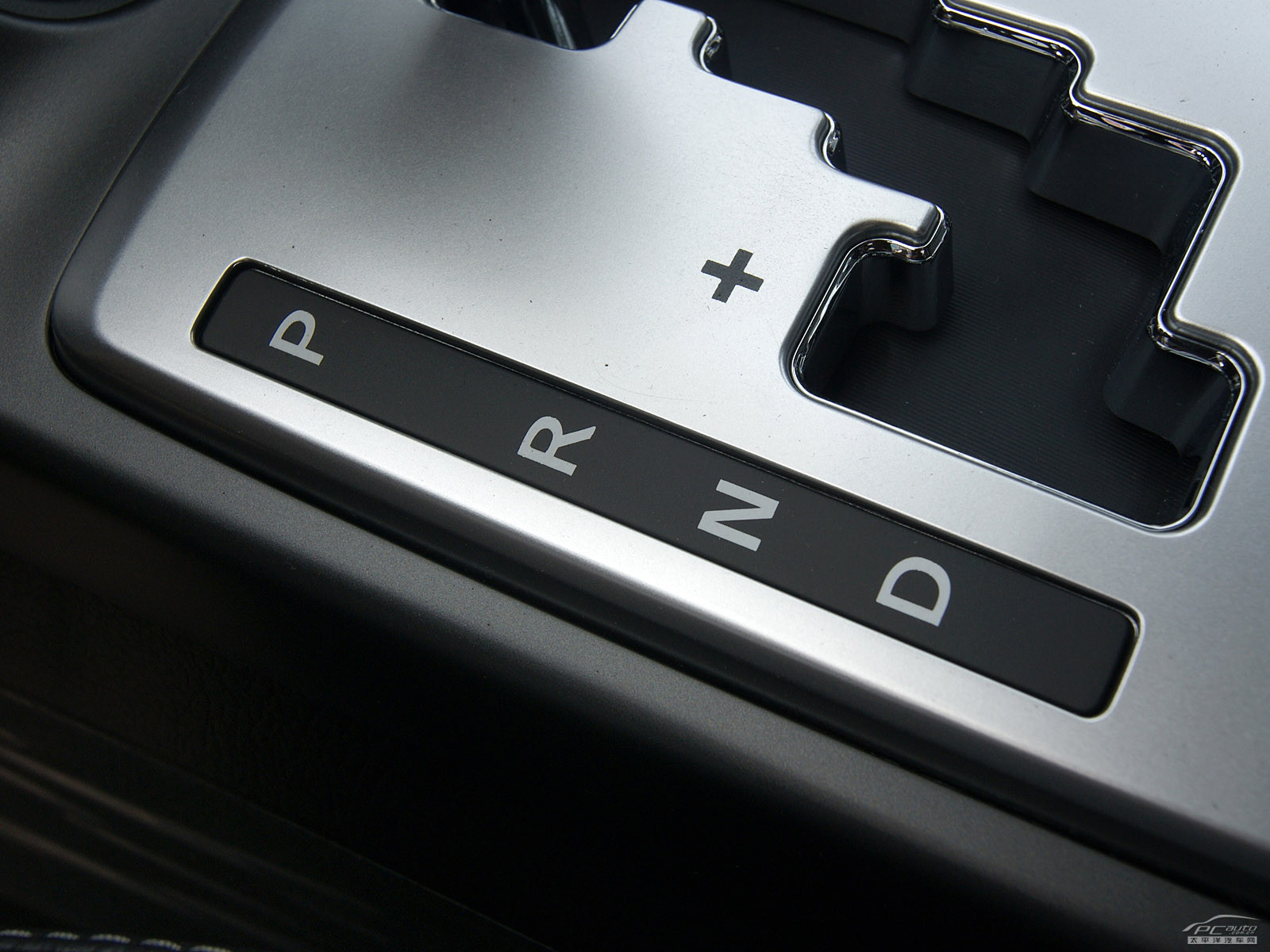 索蘭托內(nèi)飾高清大圖