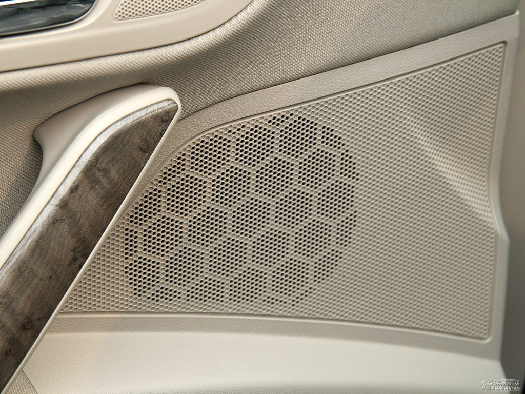 碳晶黑標(biāo)致508車廂內(nèi)飾圖片