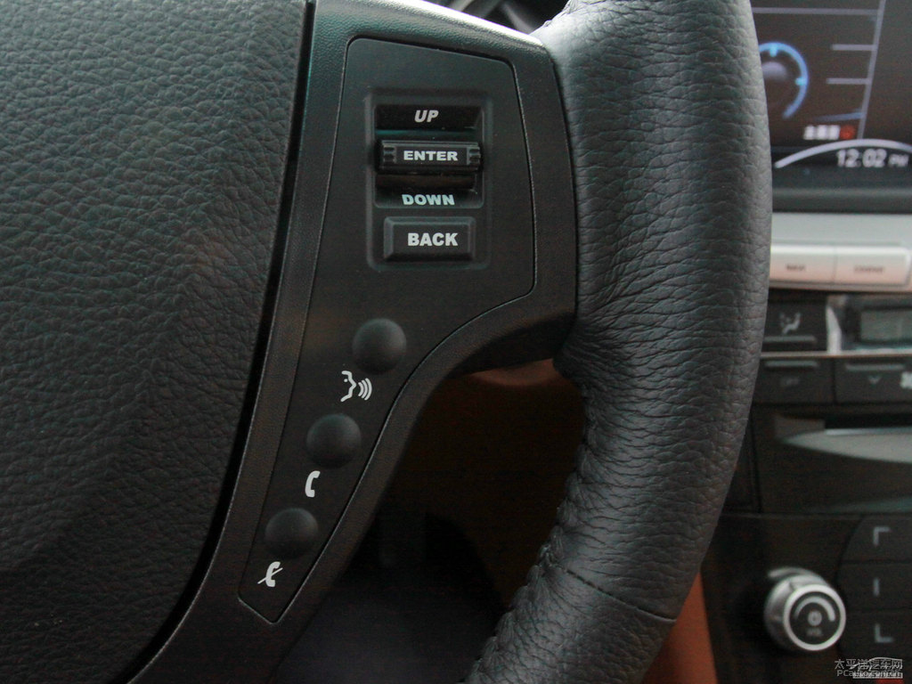 ɰ׼{ǽݴ7 SUV(ni)DƬ