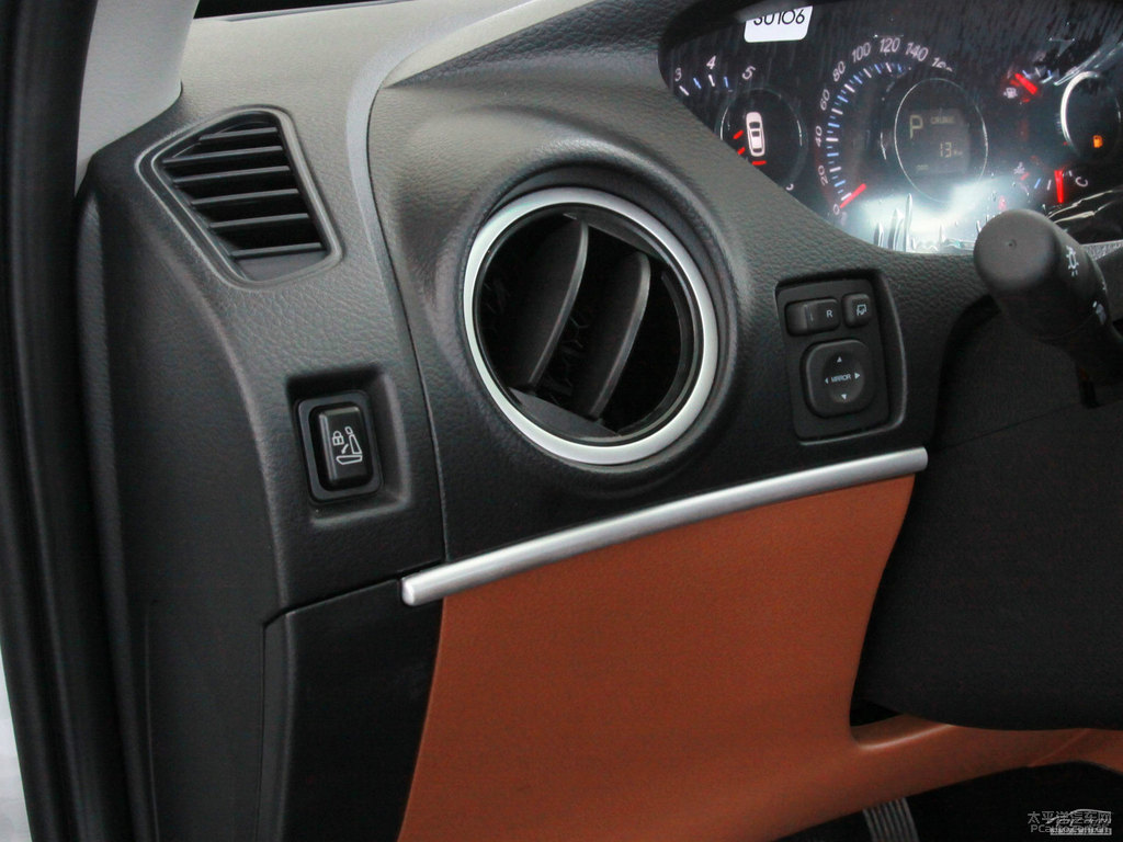 ɰ׼{ǽݴ7 SUV(ni)DƬ