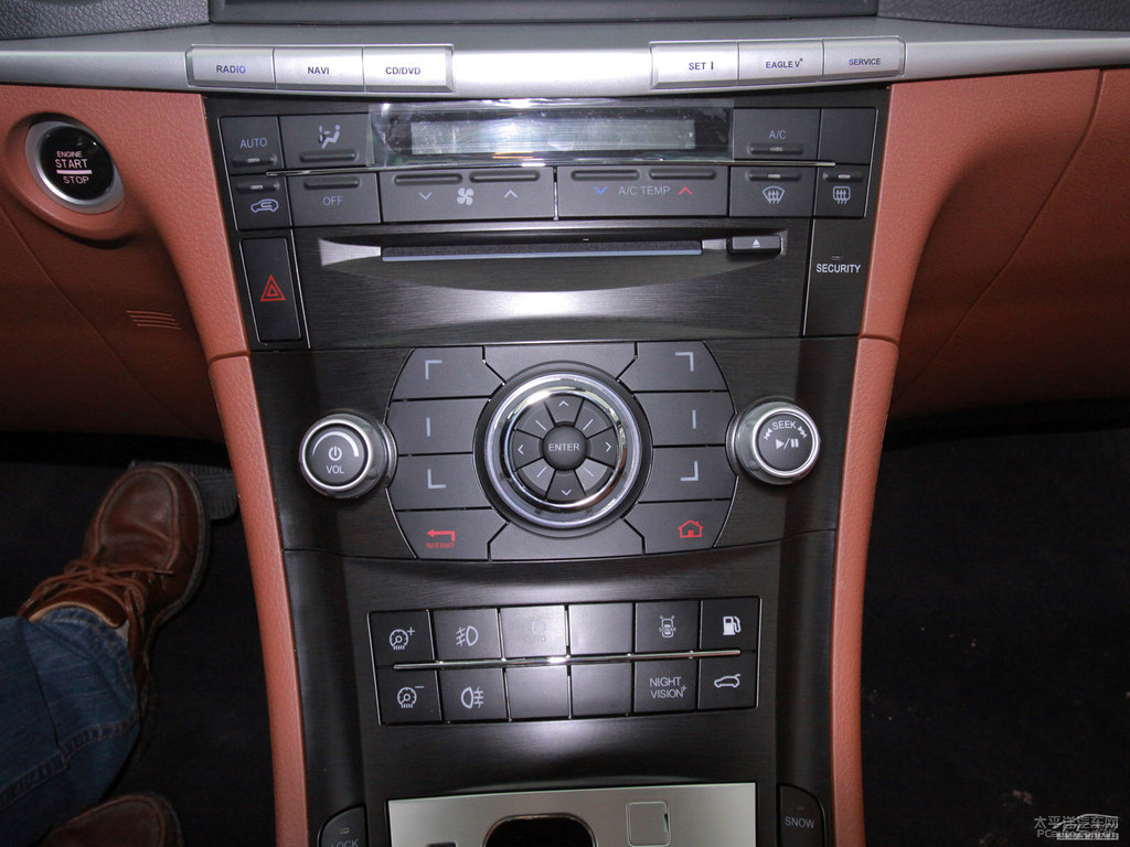 ɰ׼{ǽݴ7 SUV(ni)DƬ