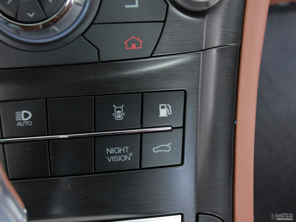 ɰ׼{ǽݴ7 SUV(ni)DƬ