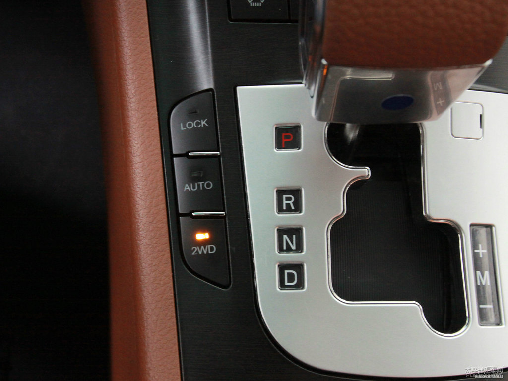 ɰ׼{ǽݴ7 SUV(ni)DƬ