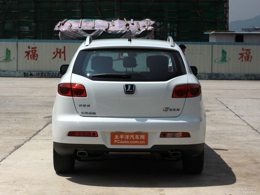 ɰ׼{ǽݴ7 SUV^DƬ